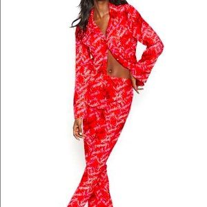 New!!! Victoria Secret Christmas flannel PJ SET!